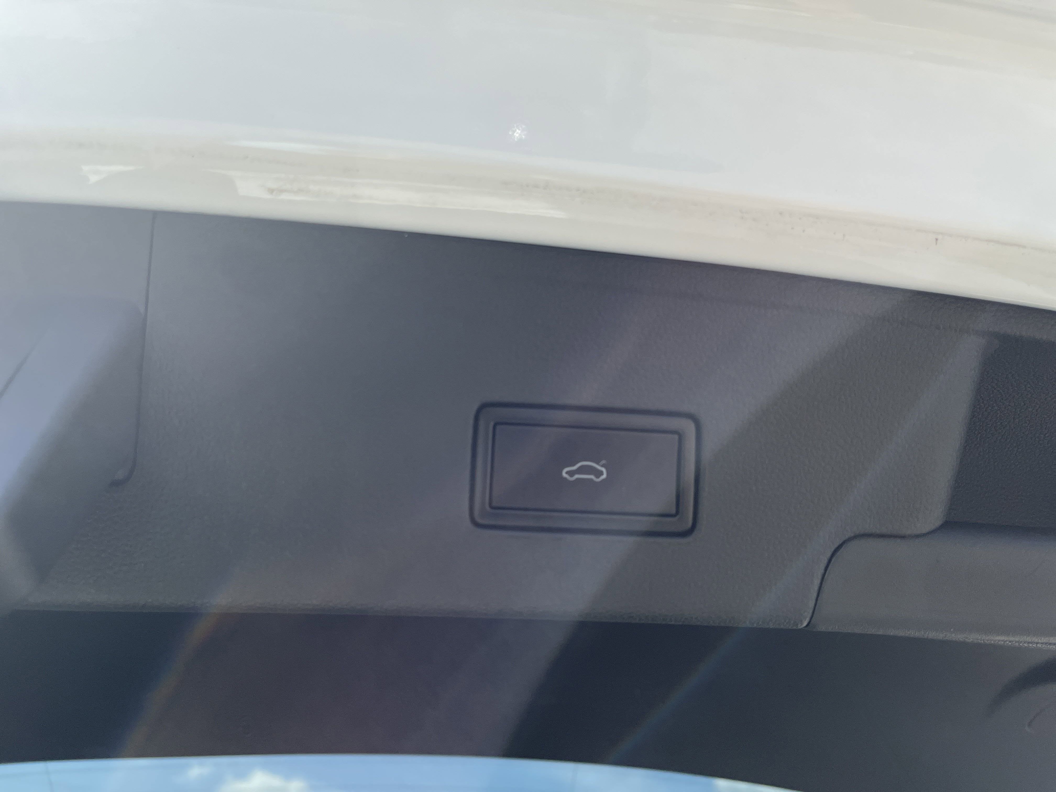 2020 Volkswagen Atlas Cross Sport 2.0T SEL