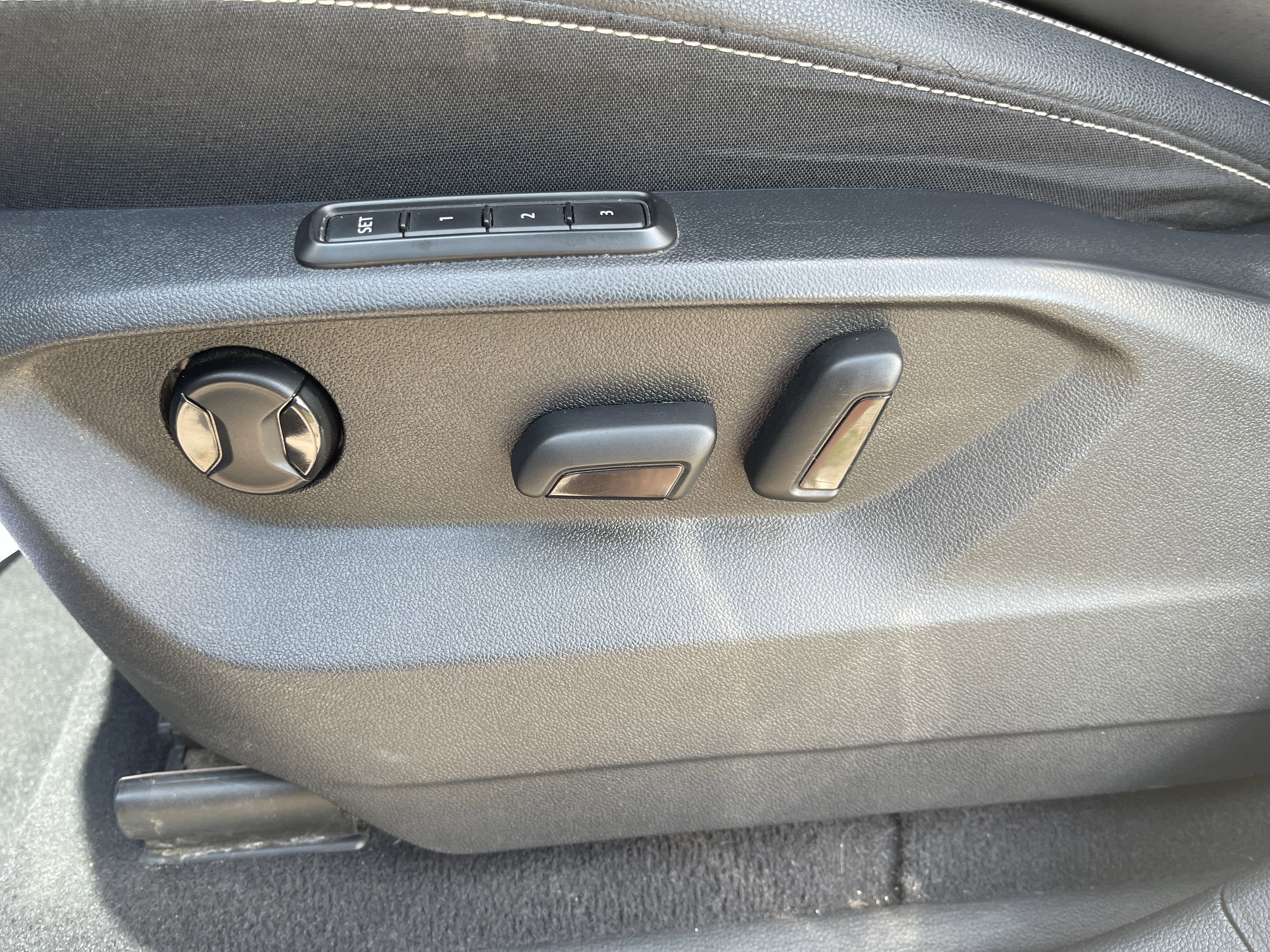 2020 Volkswagen Atlas Cross Sport 2.0T SEL