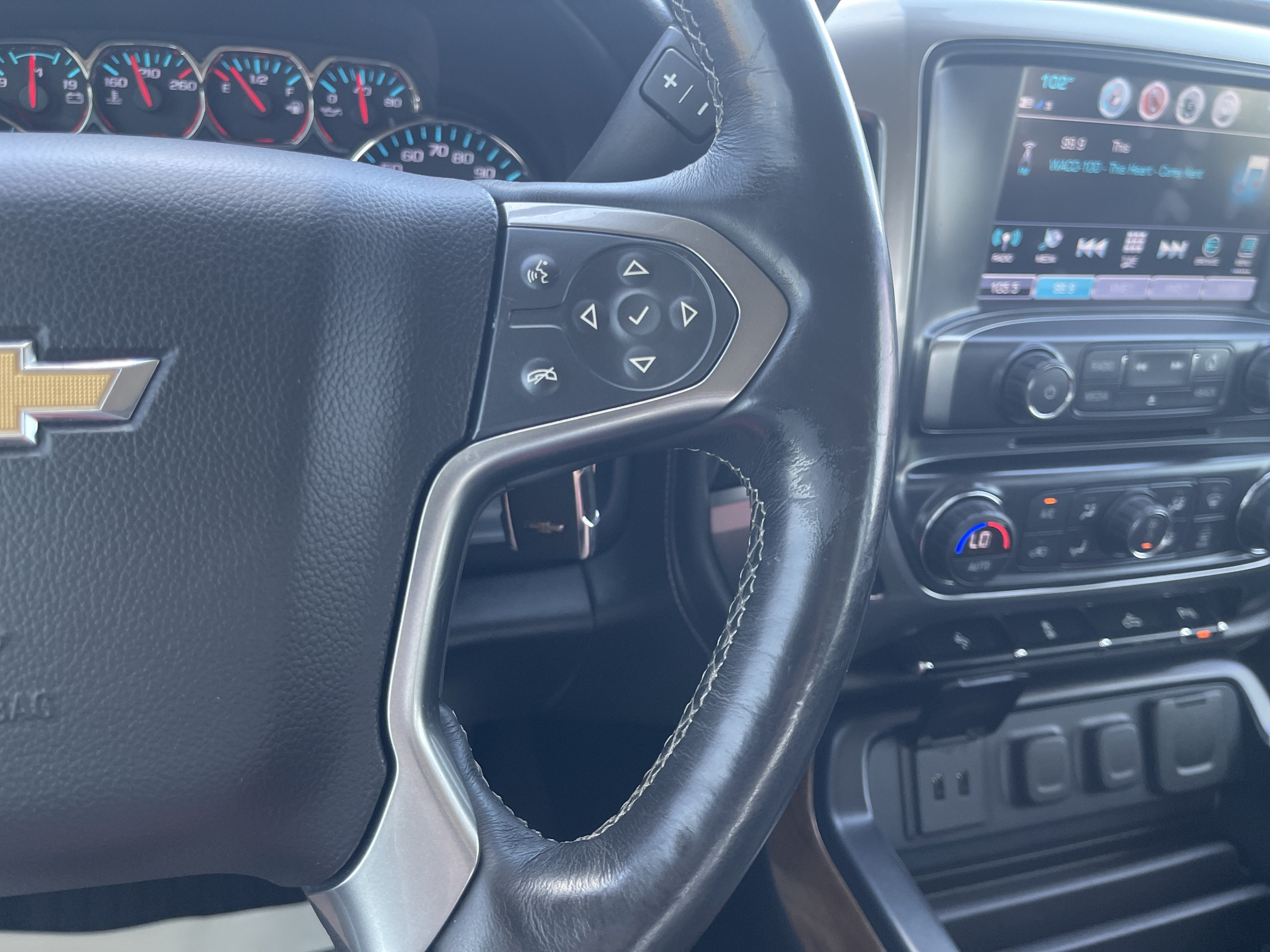 2018 Chevrolet Silverado 1500 LTZ - Photo 19