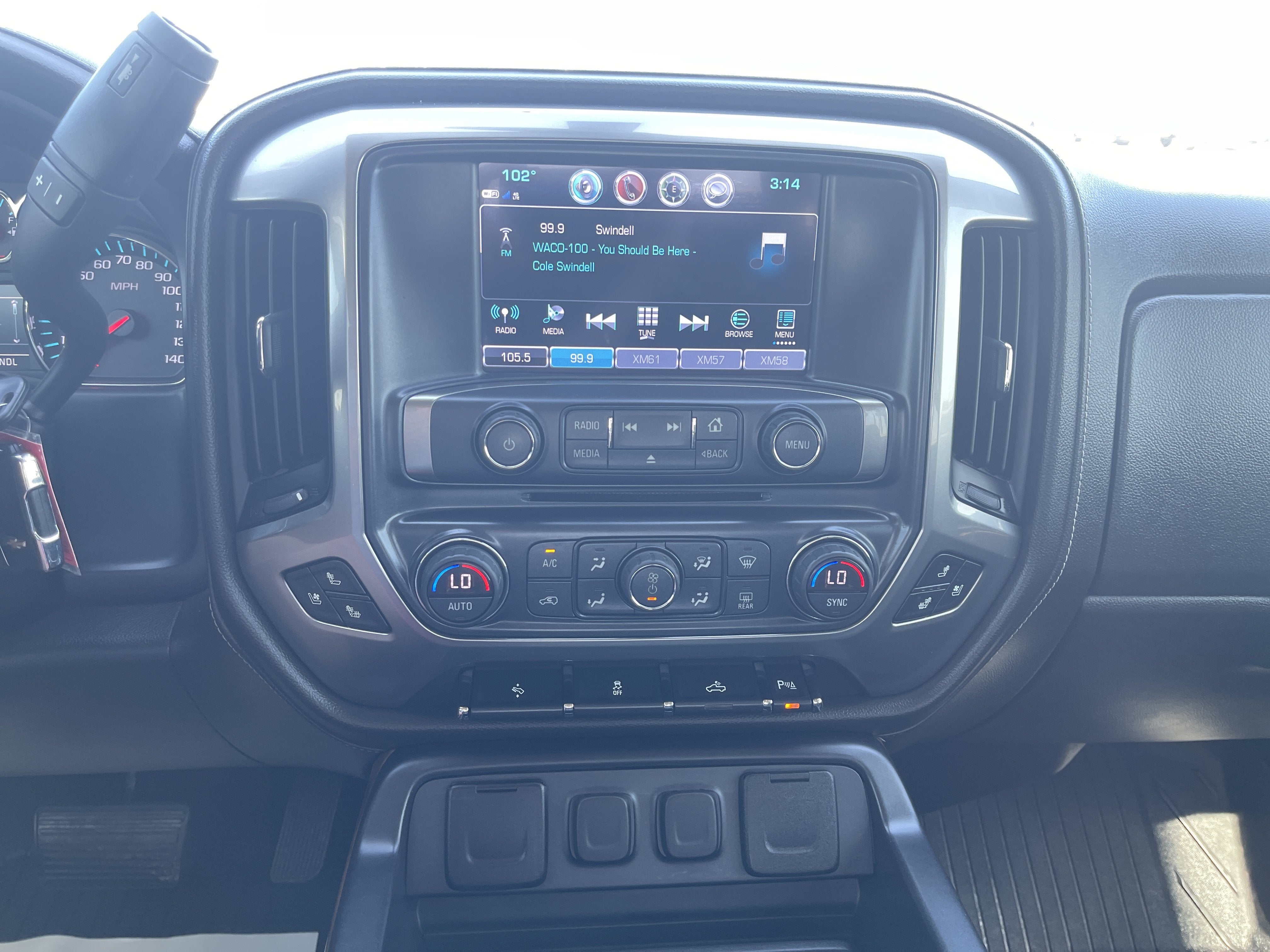 2018 Chevrolet Silverado 1500 LTZ - Photo 23