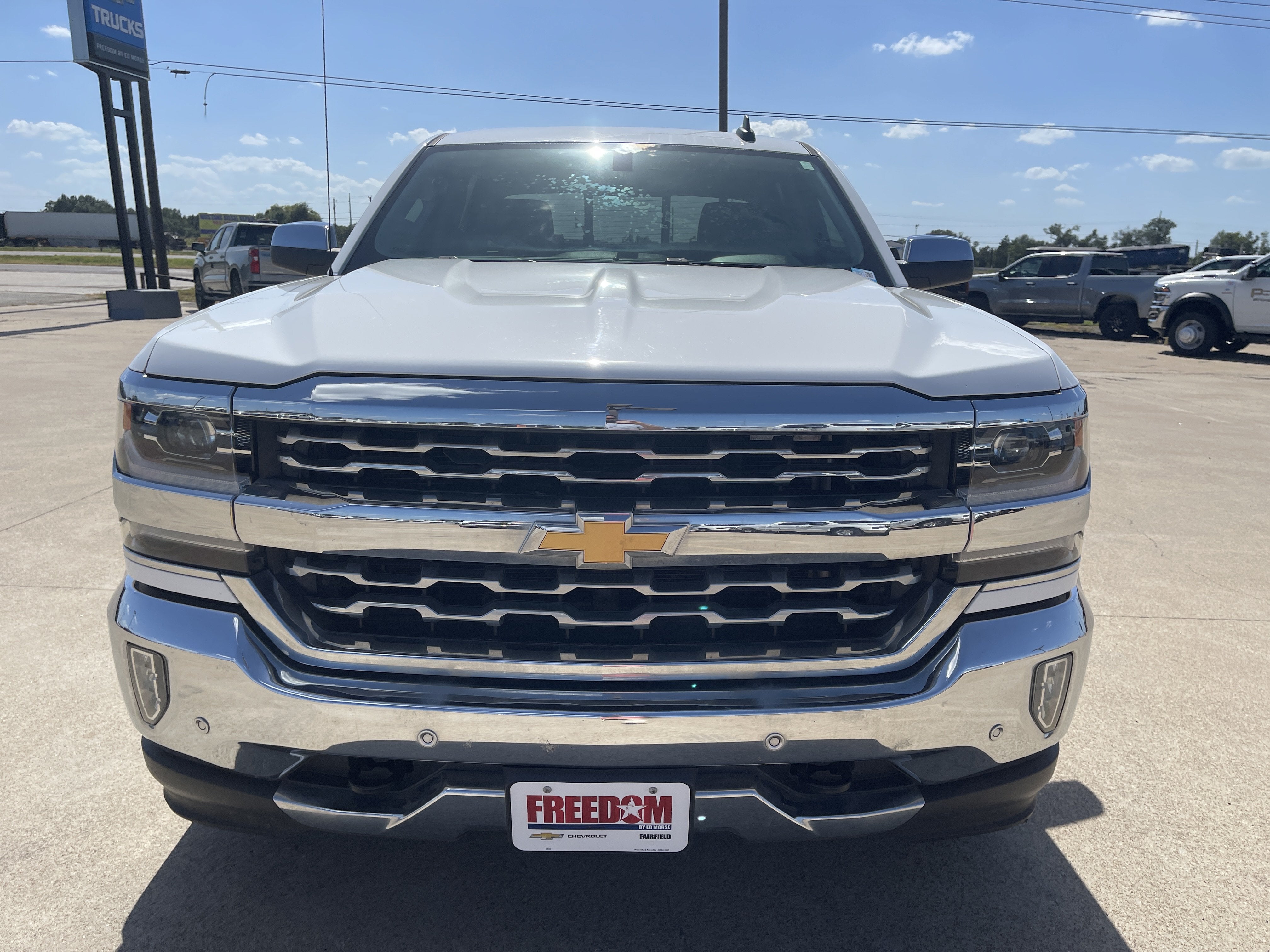 2018 Chevrolet Silverado 1500 LTZ - Photo 9