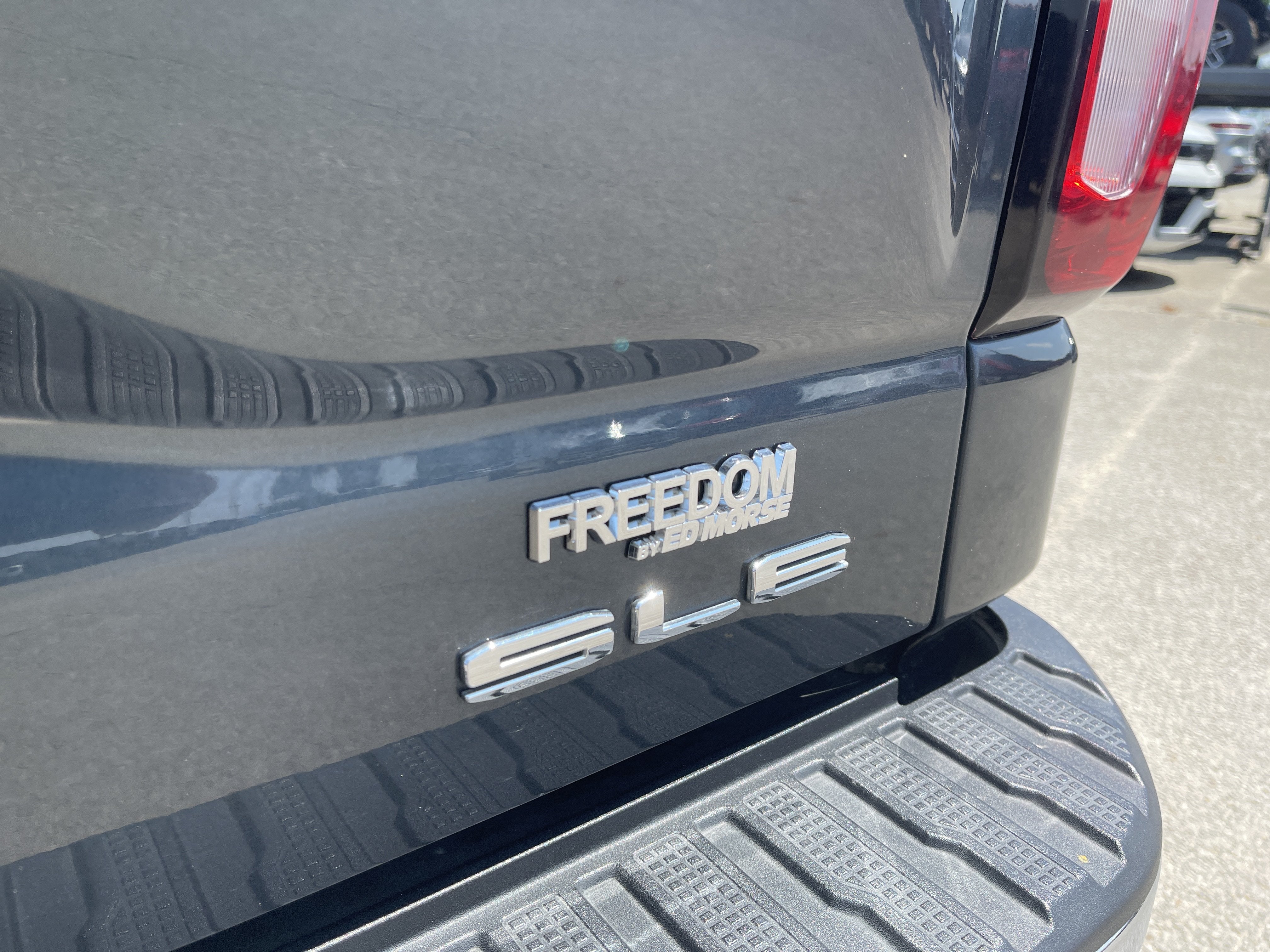 2019 GMC Sierra 1500 SLE
