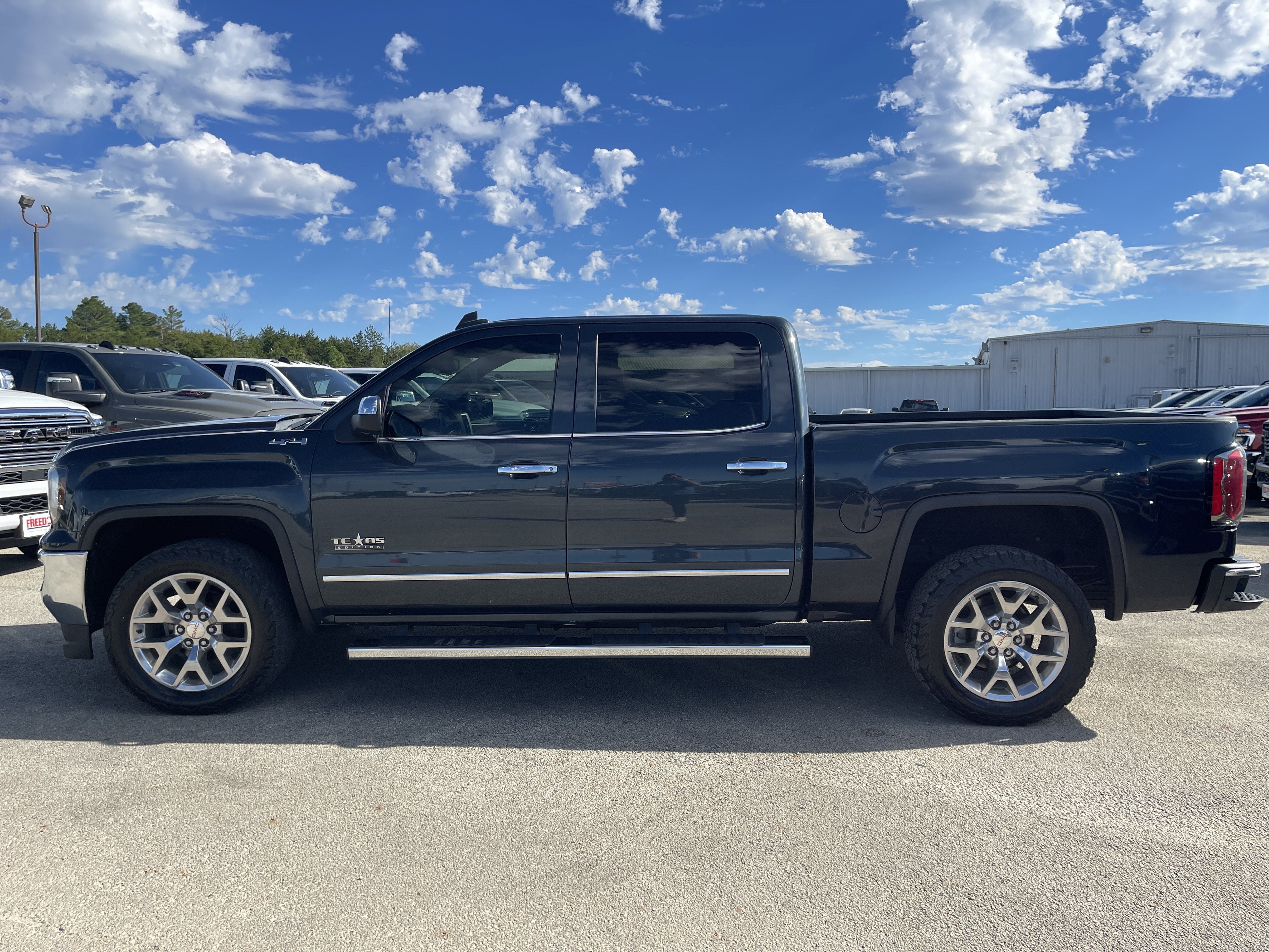 2017 GMC Sierra 1500 SLT