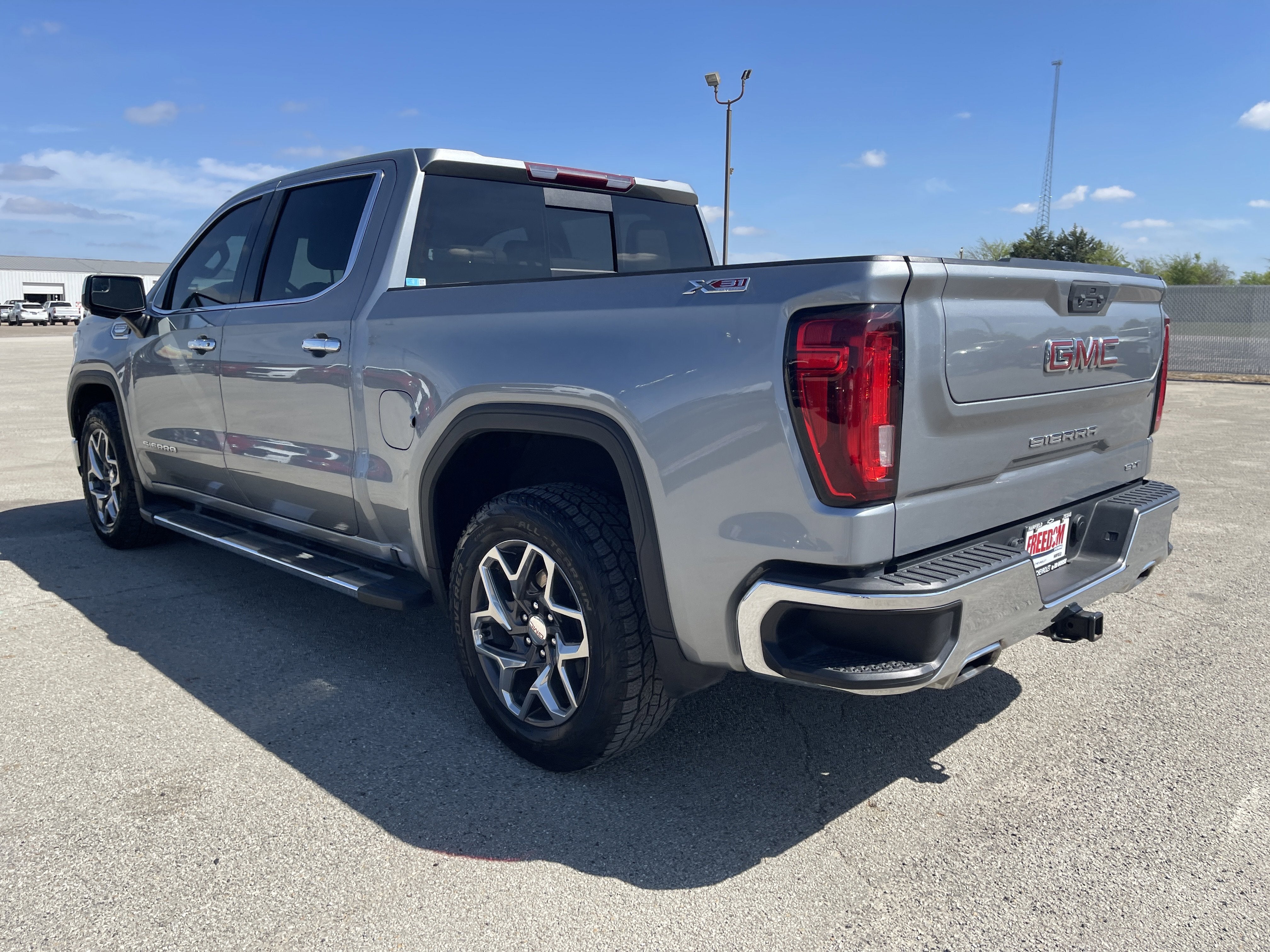 2023 GMC Sierra 1500 SLT