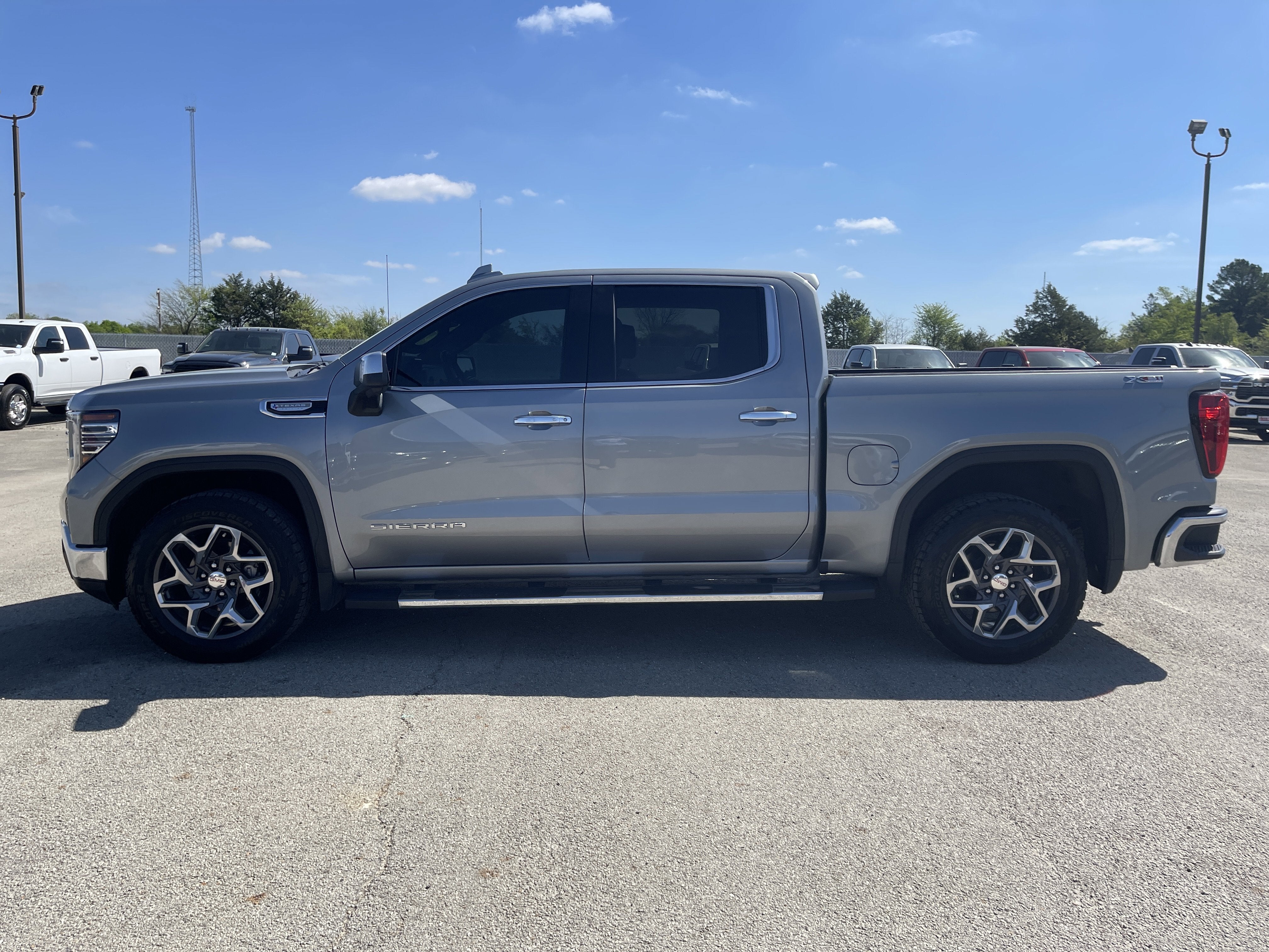 2023 GMC Sierra 1500 SLT