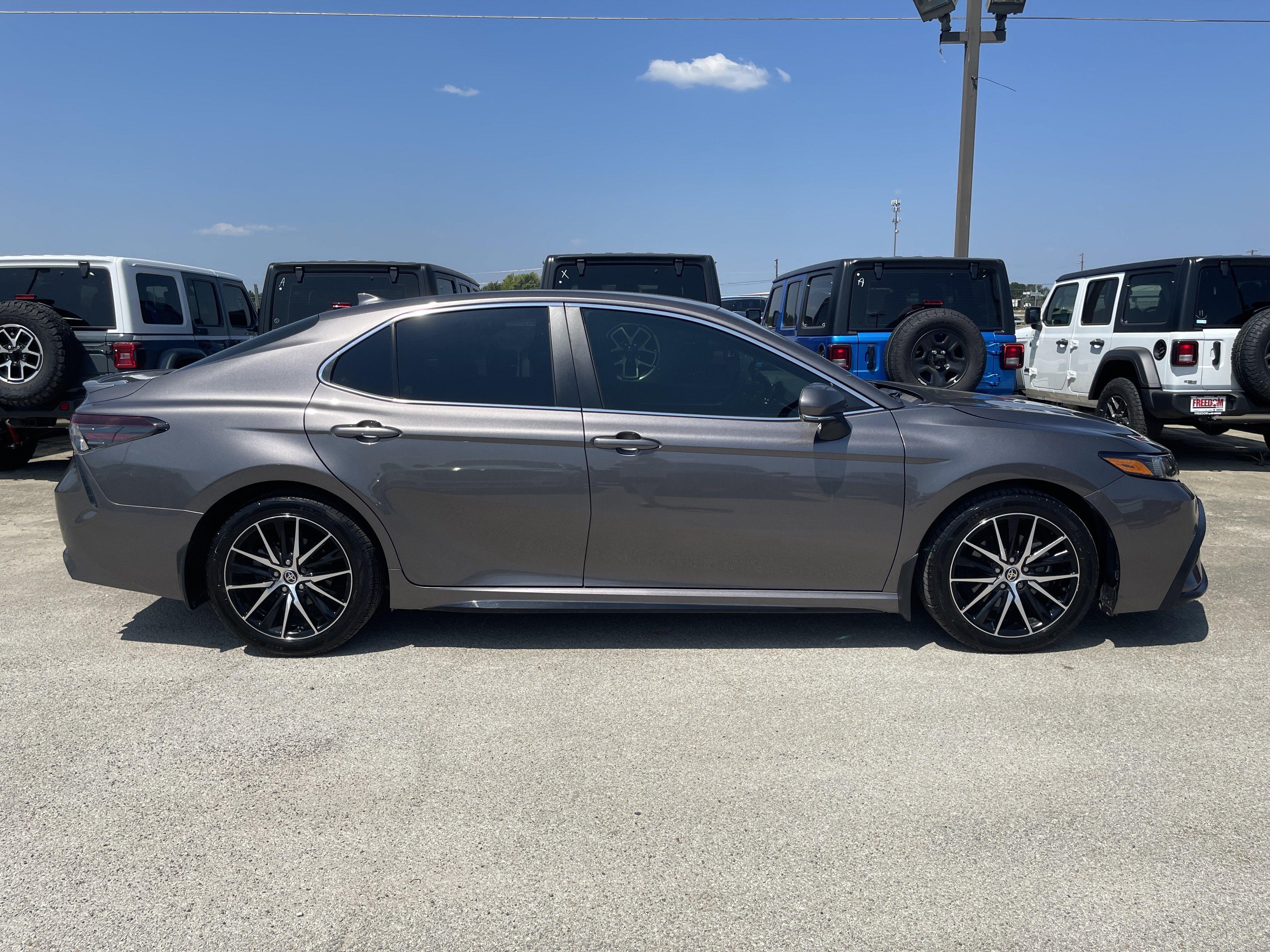 2024 Toyota Camry SE