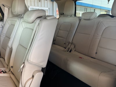 2019 Lincoln Navigator Select