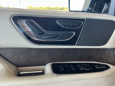 2019 Lincoln Navigator Select