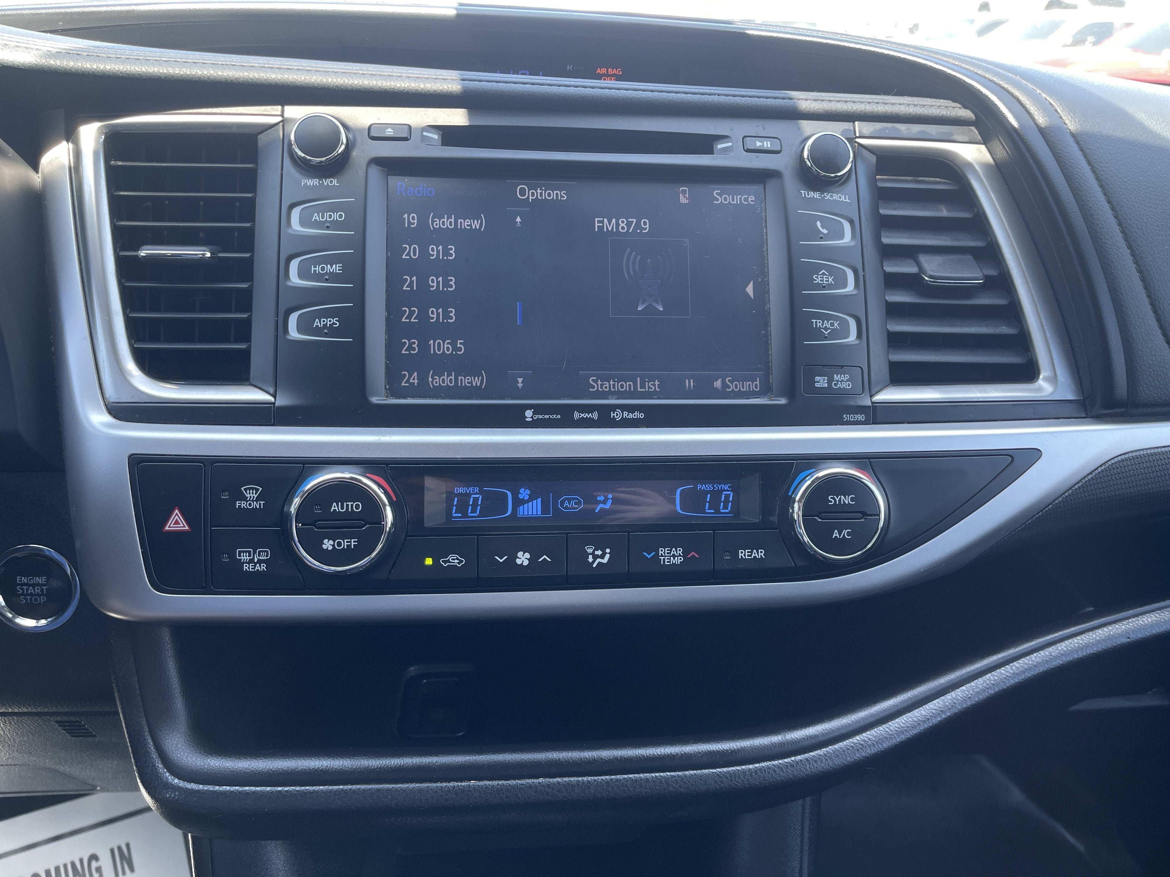 2018 Toyota Highlander SE