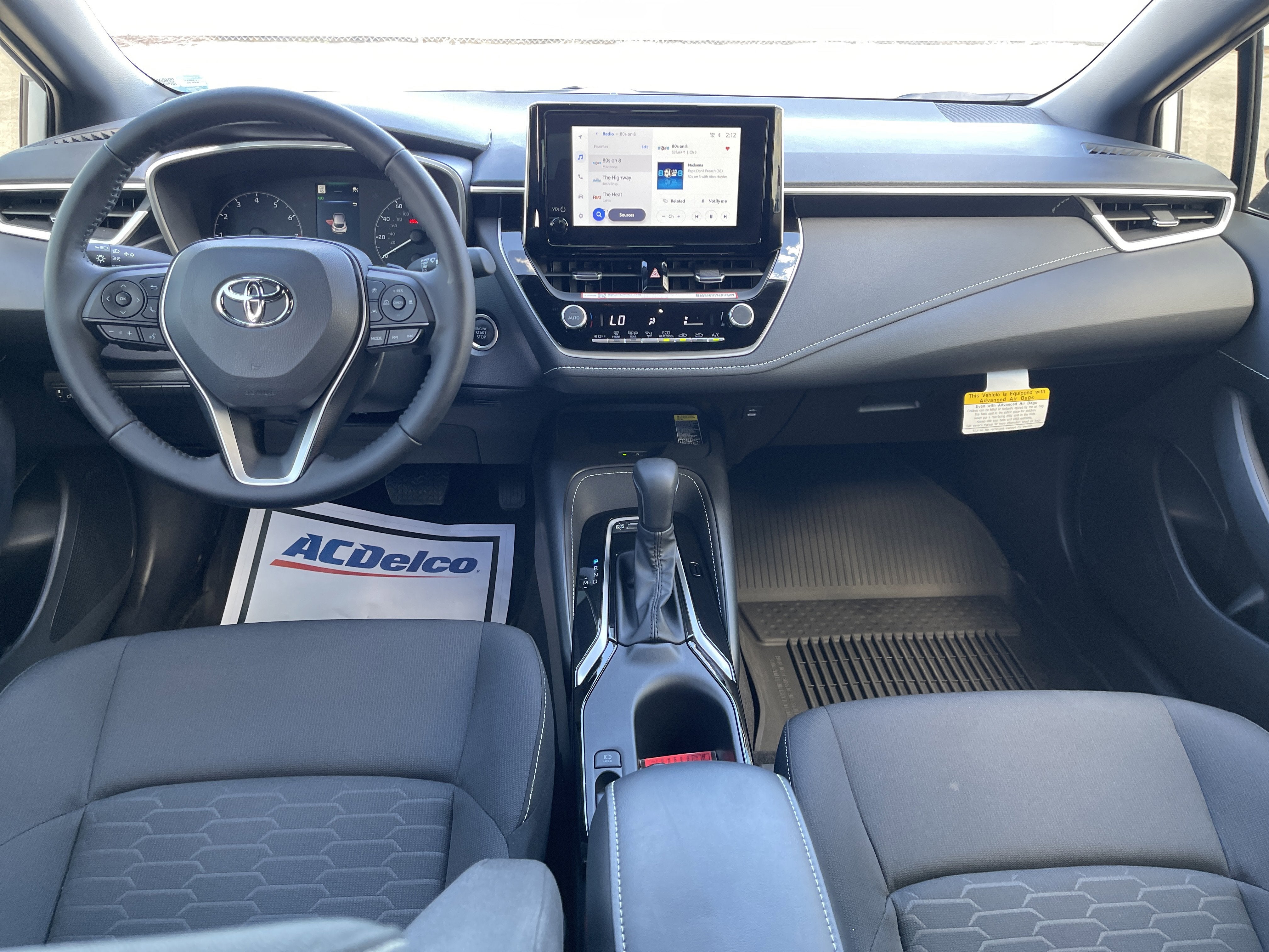 2026 Toyota Corolla Hatchback SE