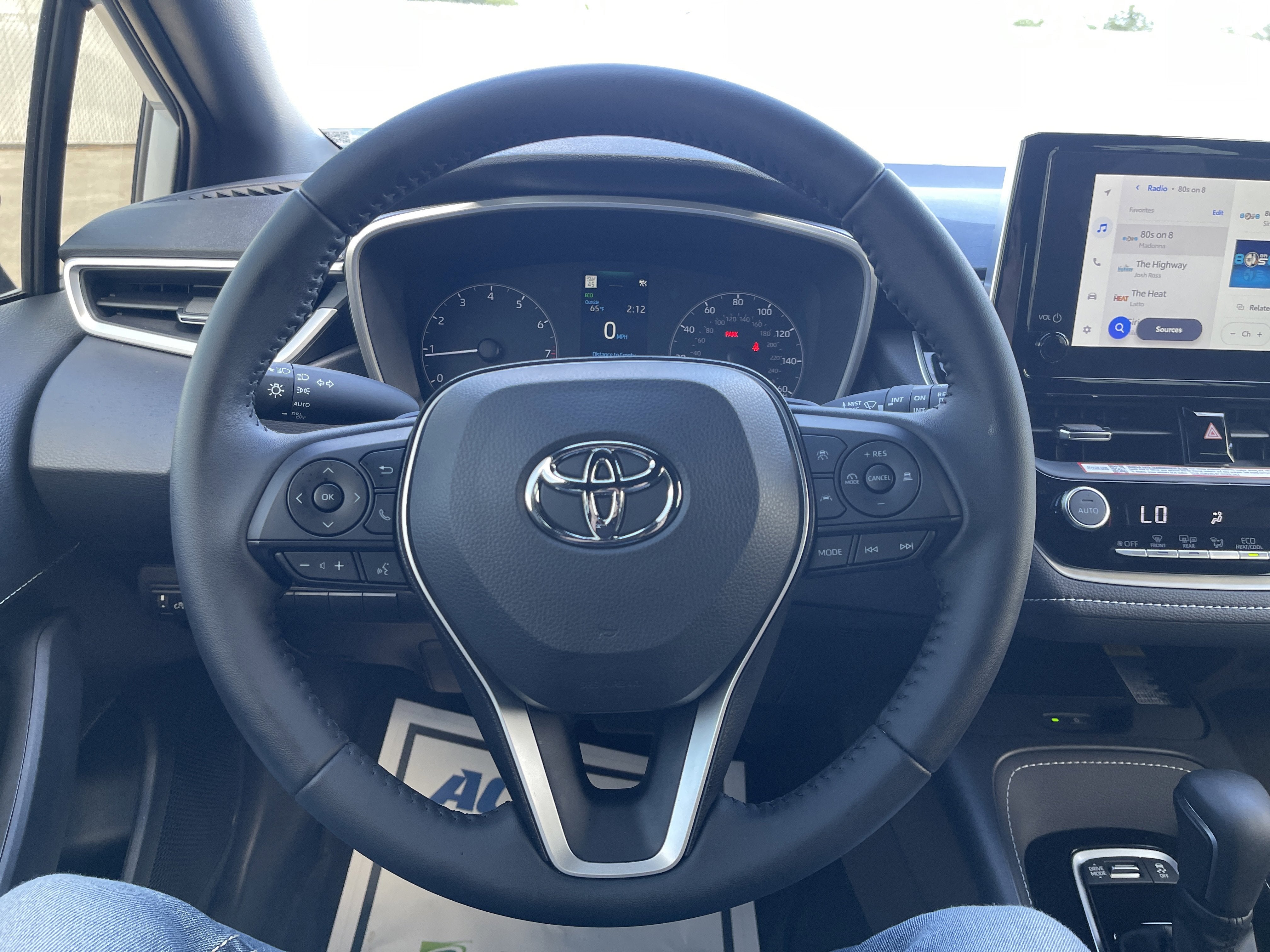 2026 Toyota Corolla Hatchback SE