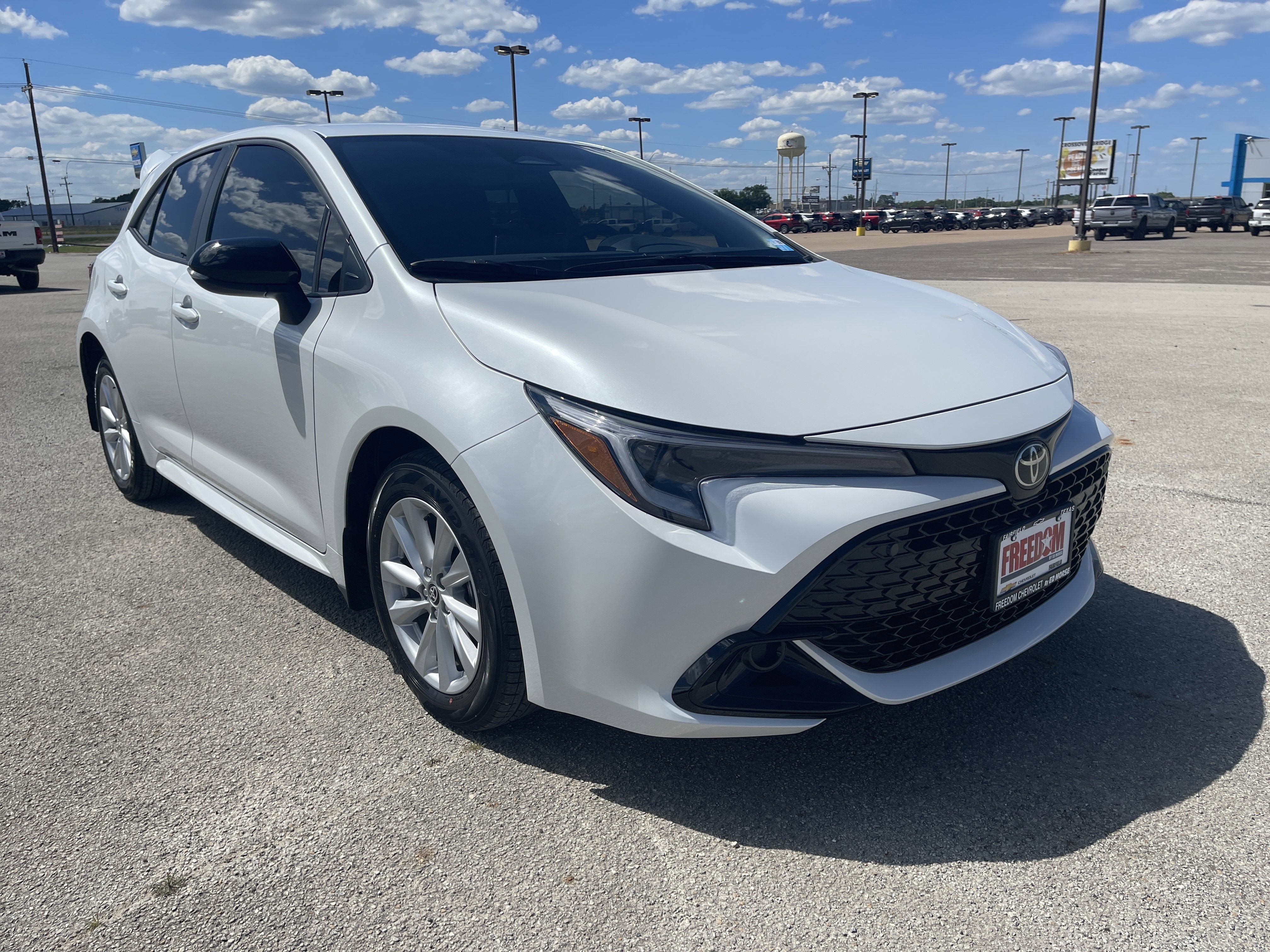 2026 Toyota Corolla Hatchback SE