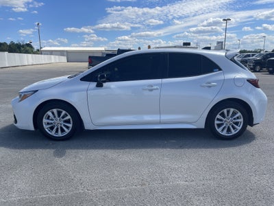 2026 Toyota Corolla Hatchback SE