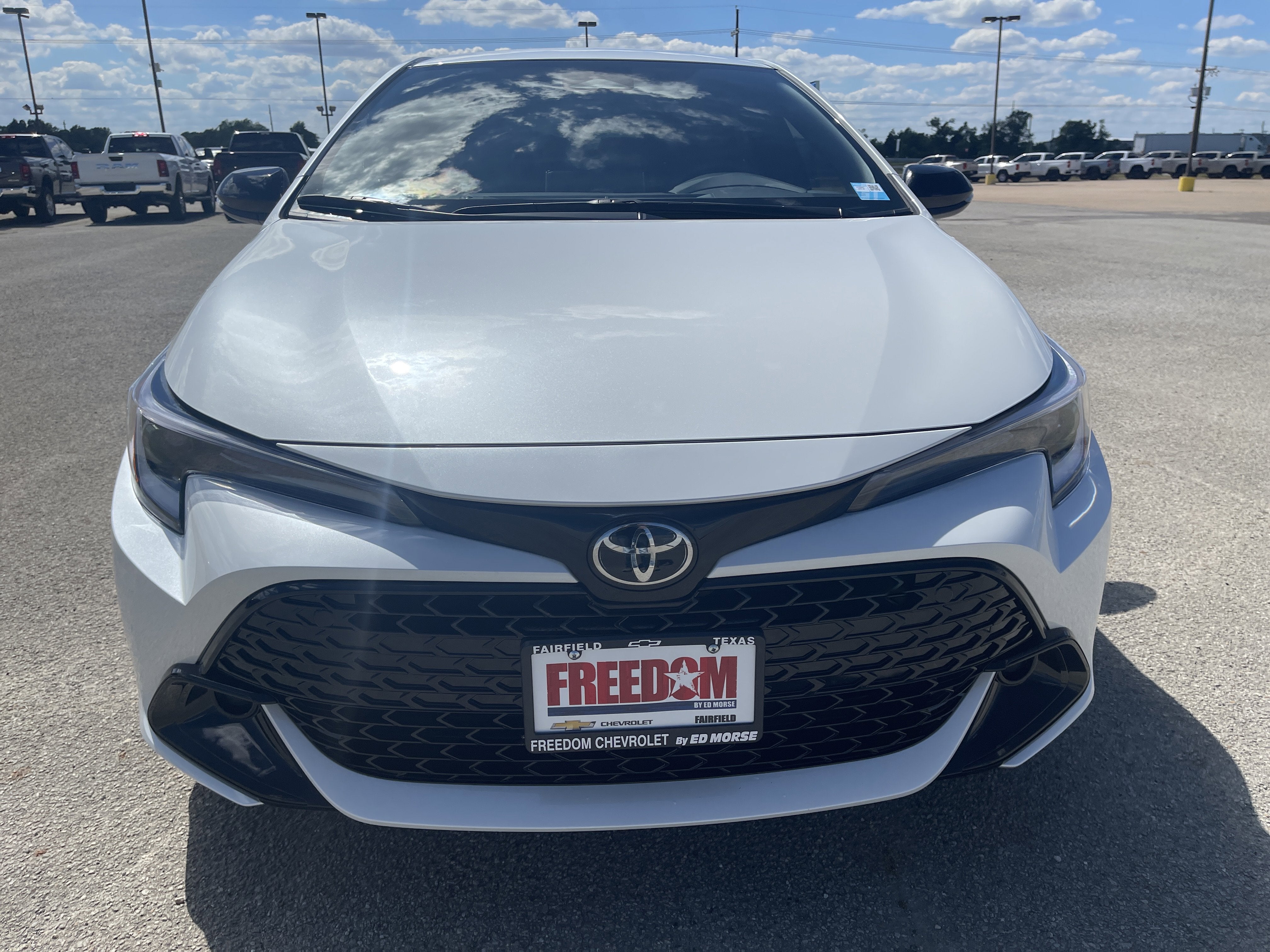 2026 Toyota Corolla Hatchback SE