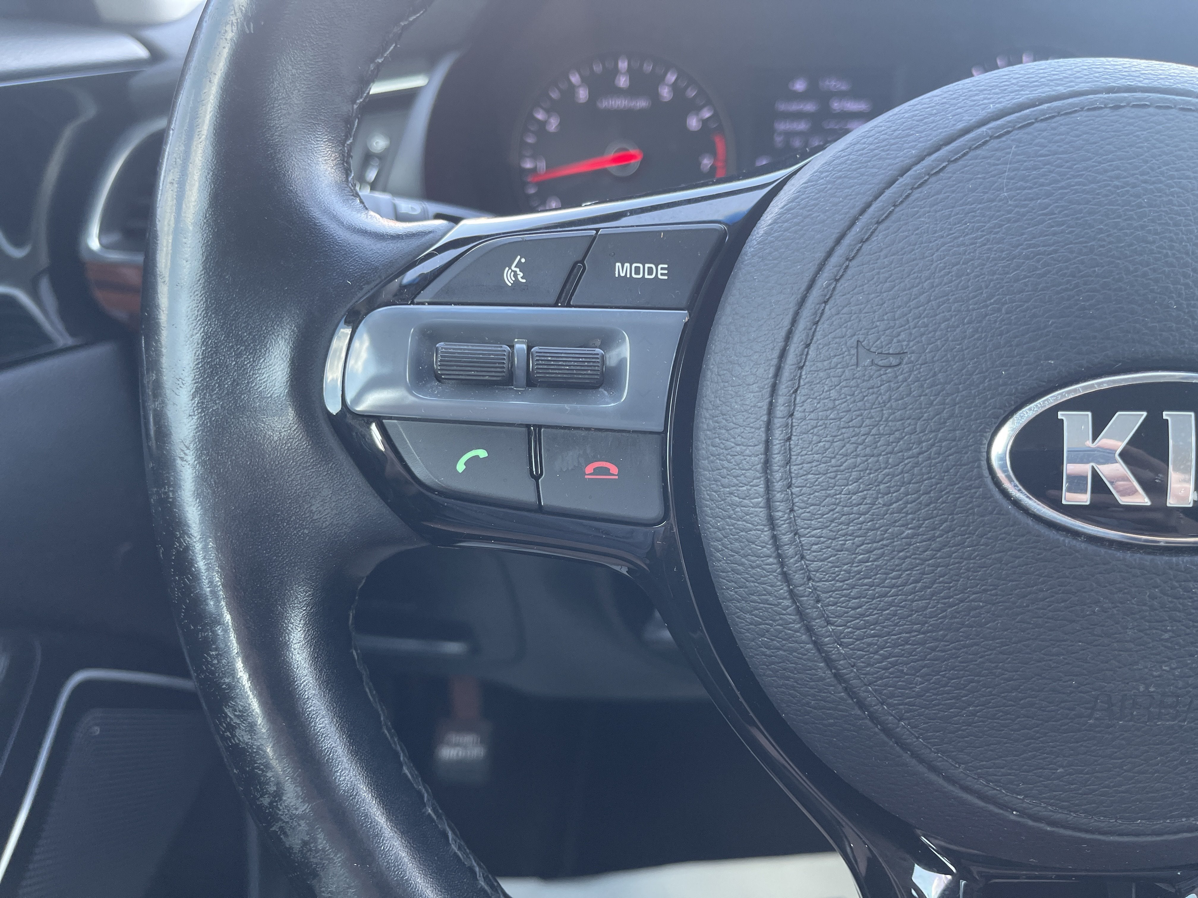2017 Kia Cadenza Premium