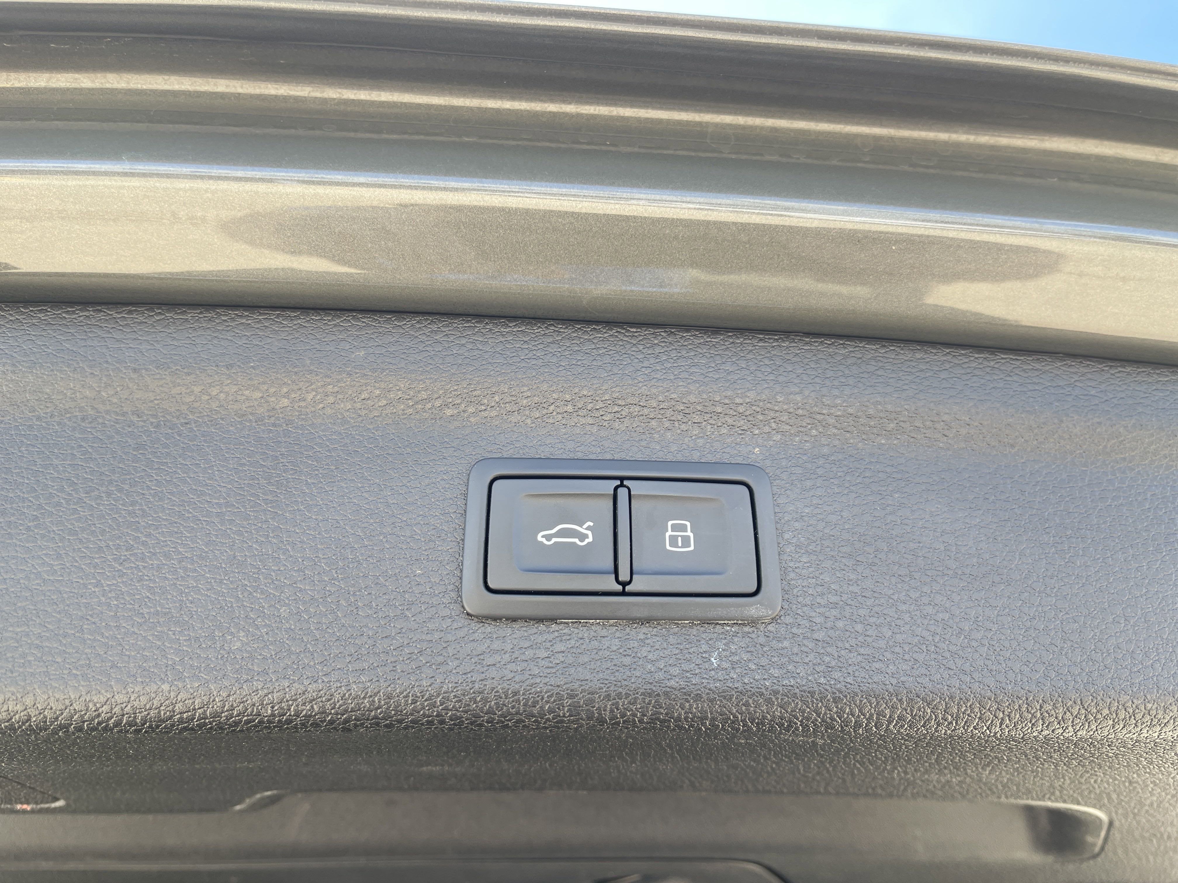 2023 Audi Q3 S line Premium Plus